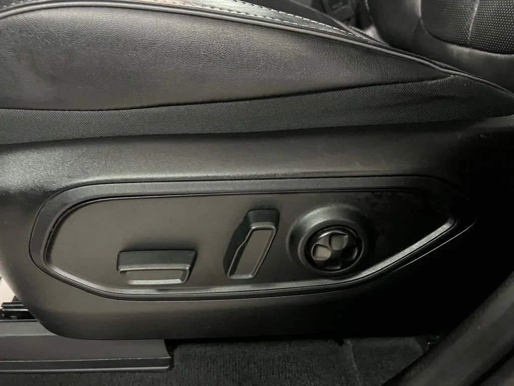 2023 Jeep Grand Cherokee Overland - Photo 27