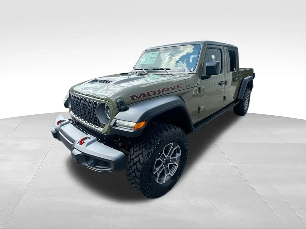 Used 2025 Green Jeep Mojave image 5