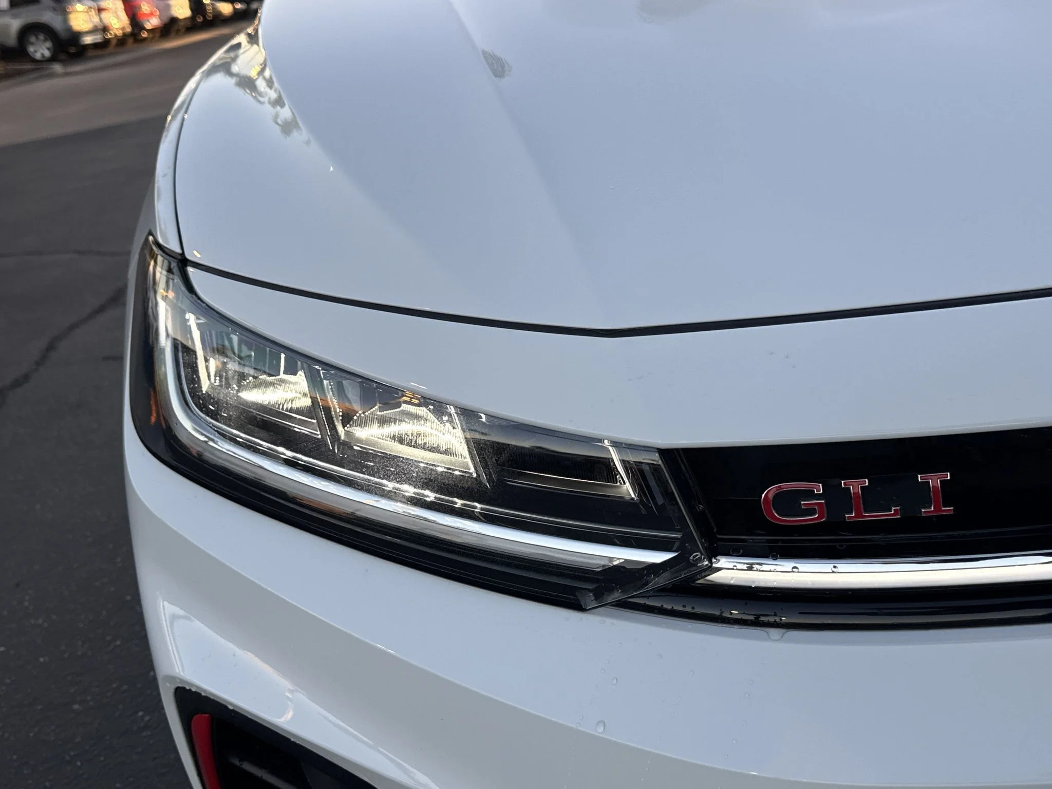 New 2026 Pure White w/Deep Black Roof Volkswagen Autobahn image 9