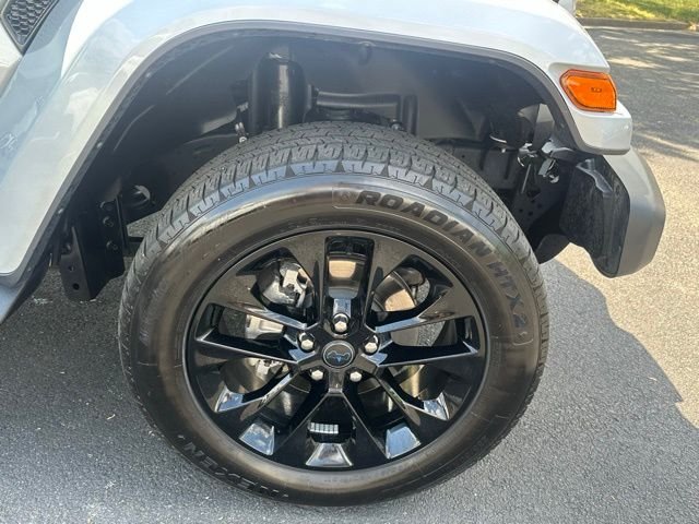 Used 2024 Silver Jeep Sahara 4xe image 12