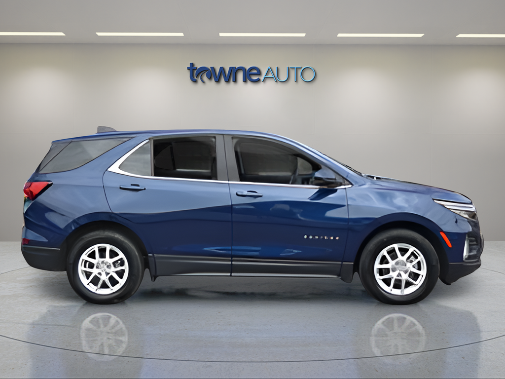 Used 2022 Blue Chevrolet LT image 10