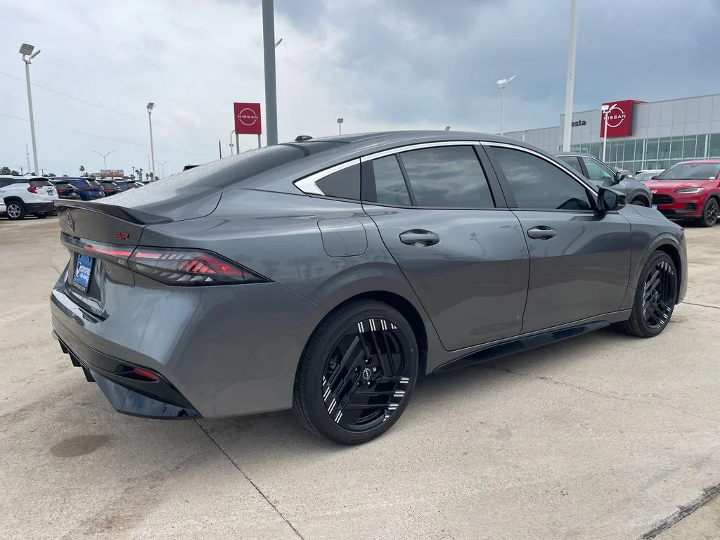 Used 2026 Gray Nissan SR image 5