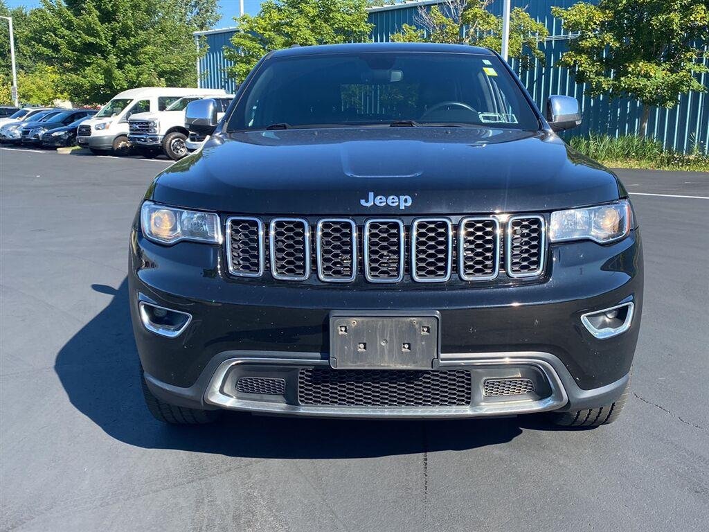 Used 2018 Diamond Black Crystal Pearlcoat Jeep Limited image 5