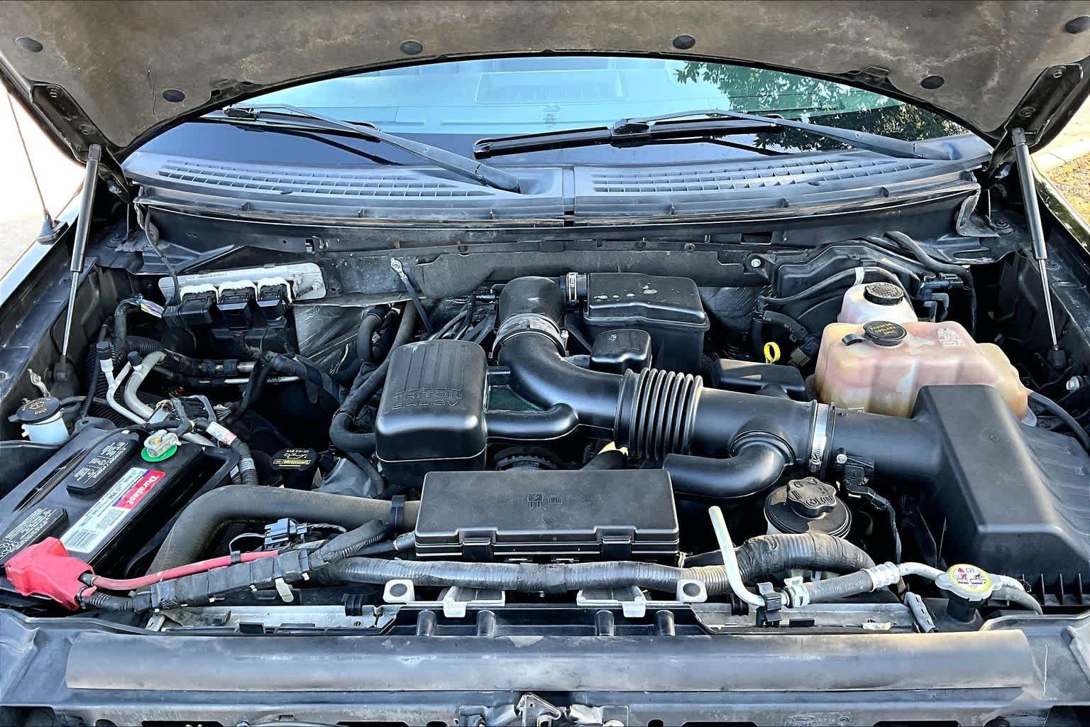 Used 2010 Tuxedo Black Ford XLT image 30