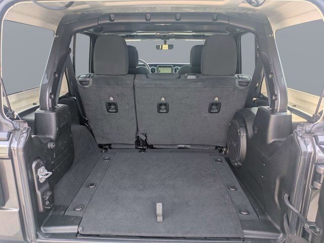 Used 2023 Gray Jeep Sahara image 12