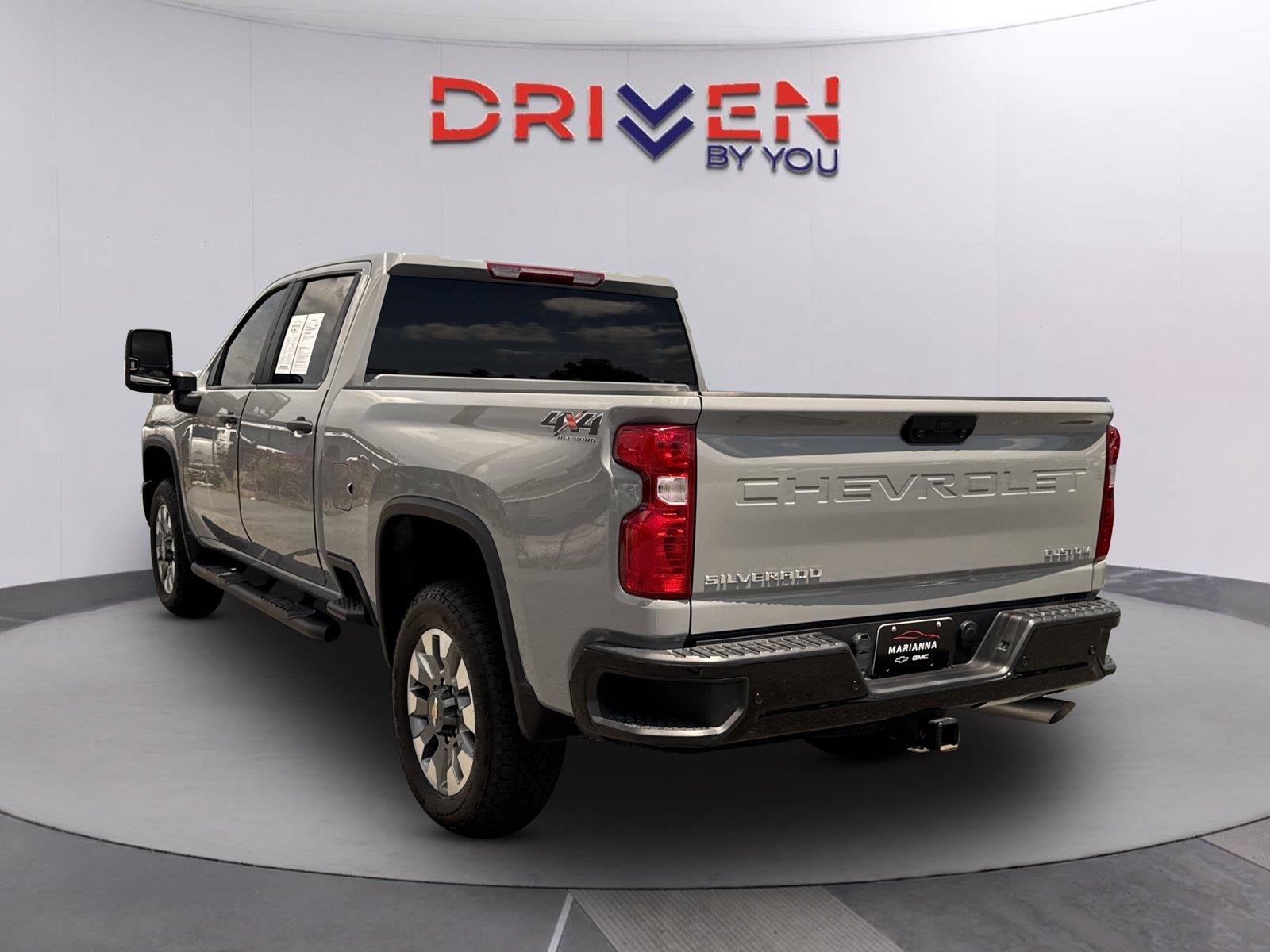 Used 2025 Slate Gray Metallic Chevrolet Custom image 6
