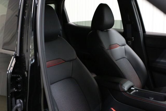 2026 Nissan KICKS SR - Photo 23