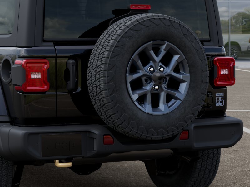 New 2026 Black Clear-Coat Exterior Paint Jeep 85th Anniversary Edition image 45