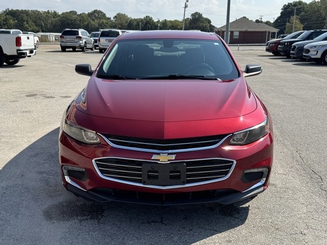 2017 Chevrolet Malibu 1LT photo 3
