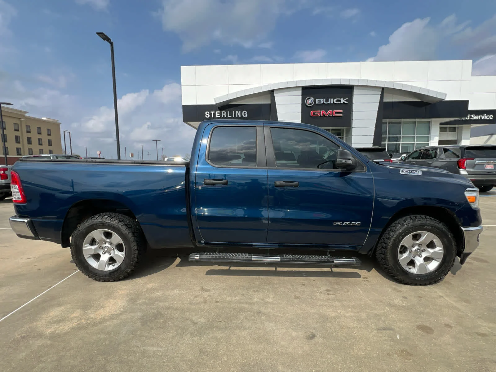 2023 RAM 1500 Big Horn/Lone Star 4x4 Quad Cab 6'4's photo