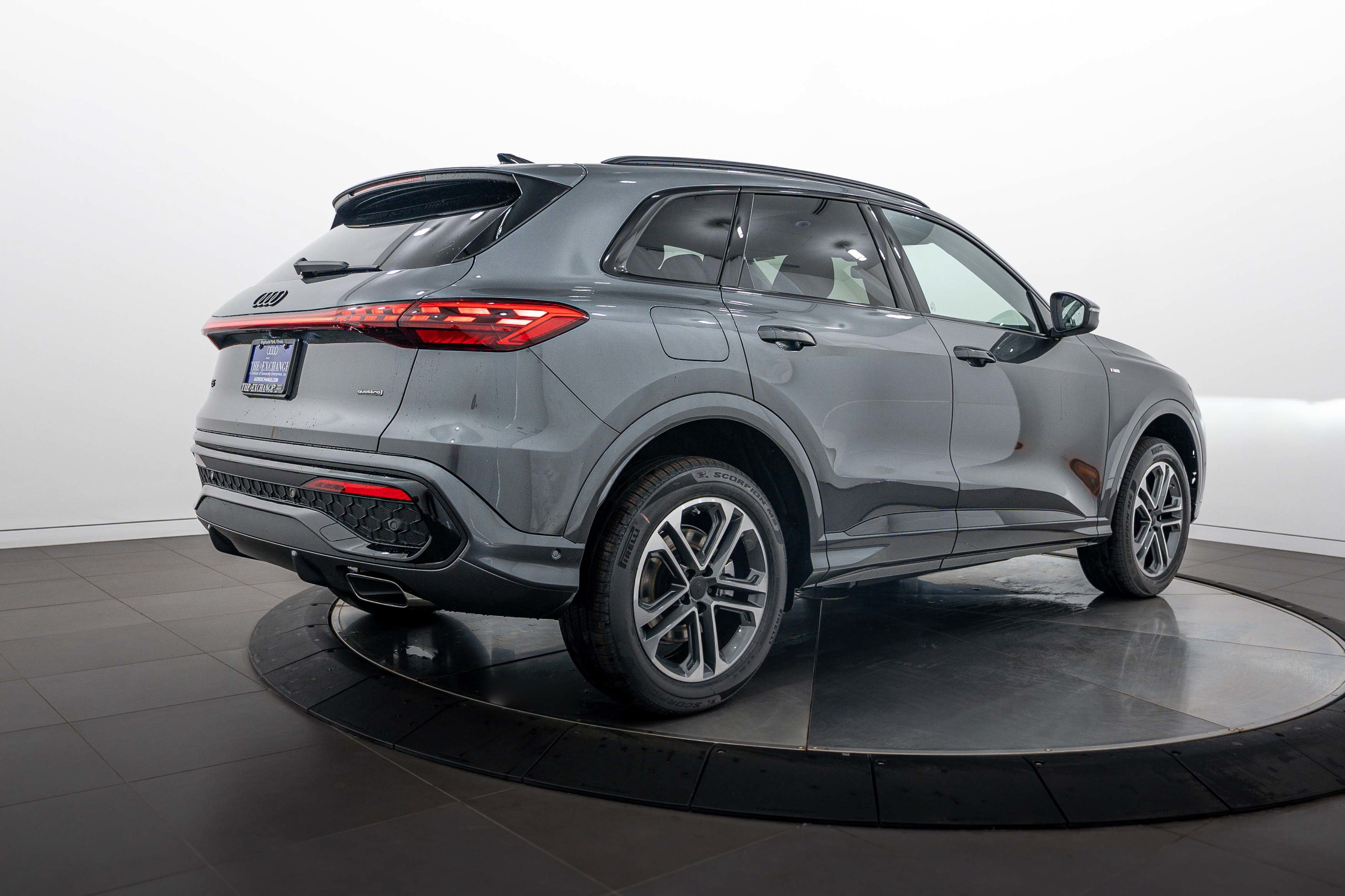 New 2026 Daytona Gray Audi Premium image 4