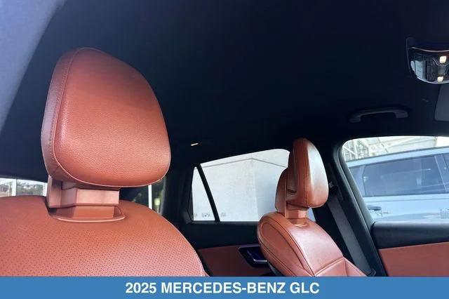 Used 2025 White Mercedes-Benz GLC 350e image 19
