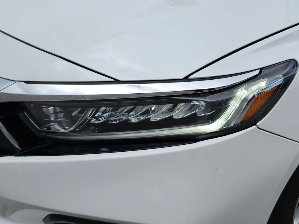 Used 2019 White Honda EX-L image 6