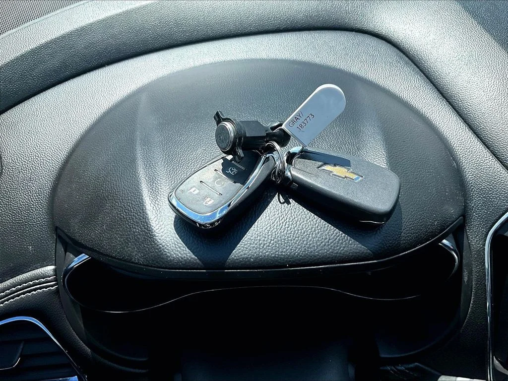 Used 2017 Gray Chevrolet Premier image 12
