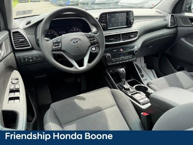 Used 2021 Black Hyundai SEL image 5