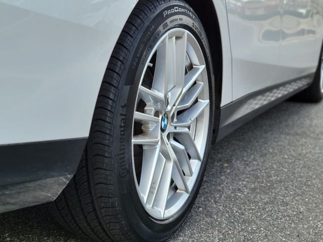 Used 2025 White Metallic BMW 530i image 46