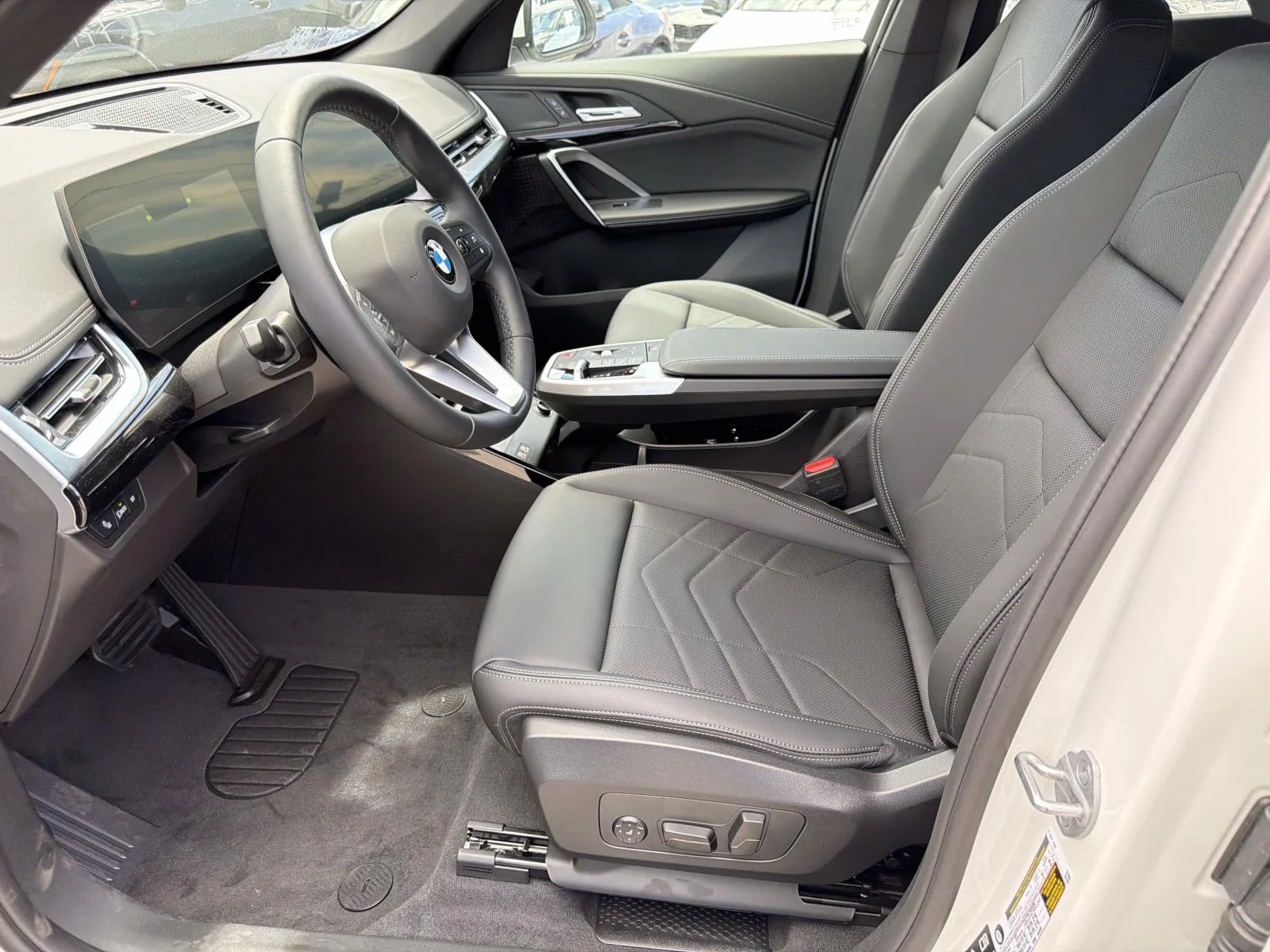 New 2026 Alpine White BMW xDrive28i image 16