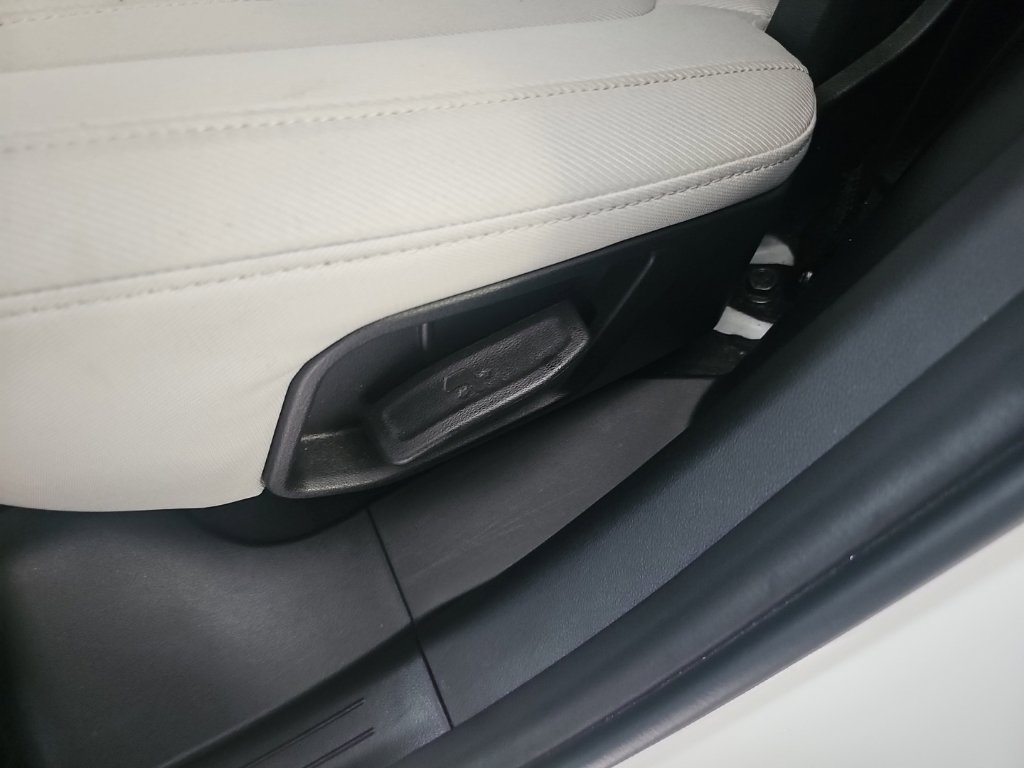 Certified Used 2026 White Hyundai SEL image 27