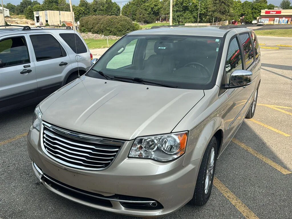 Used 2015 Cashmere/Sandstone Pearlcoat Chrysler Touring-L image 2