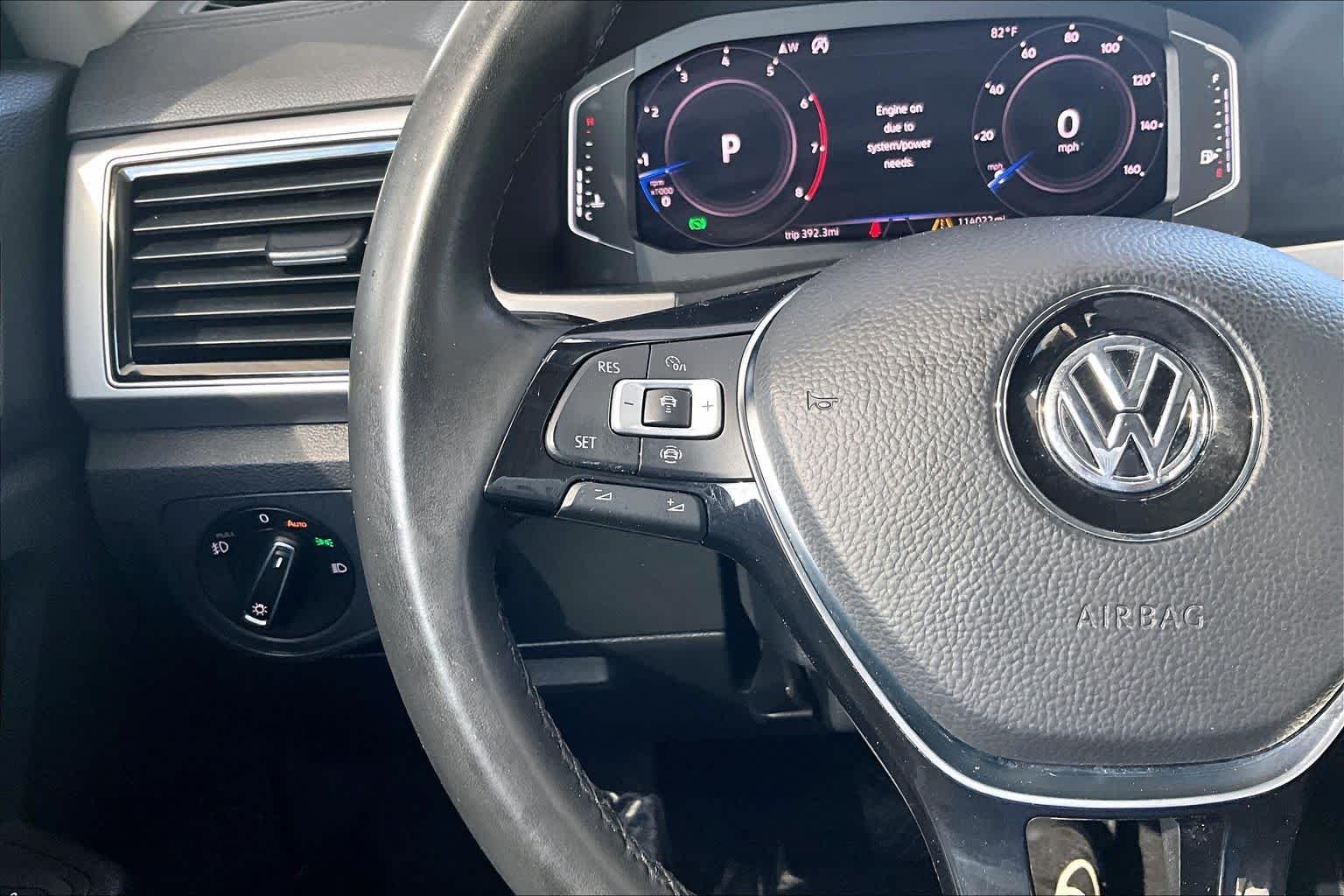 Used 2019 Pure White Volkswagen 3.6L V6 SEL image 24