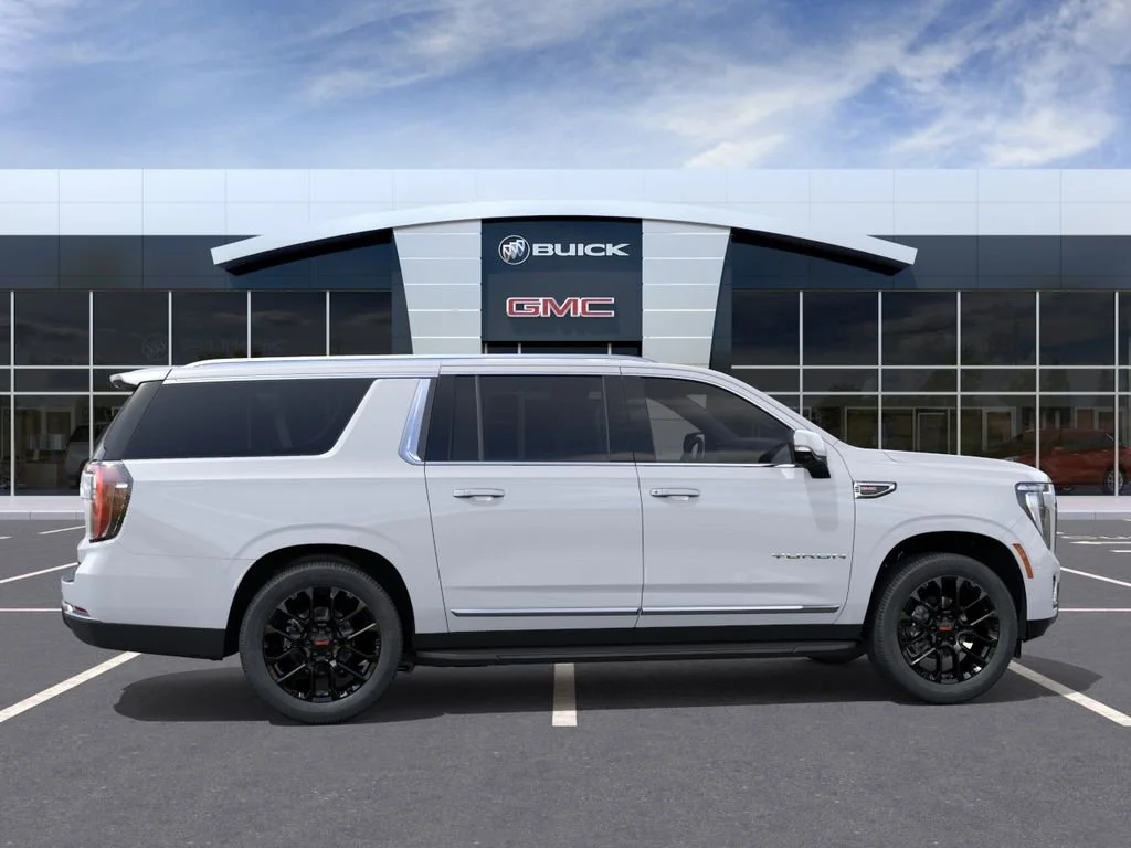 New 2026 Summit White GMC Elevation image 5
