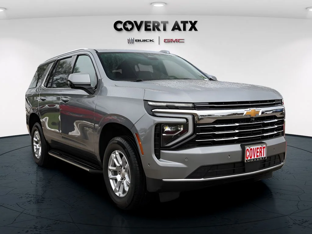 Used 2025 Gray Chevrolet LT image 6