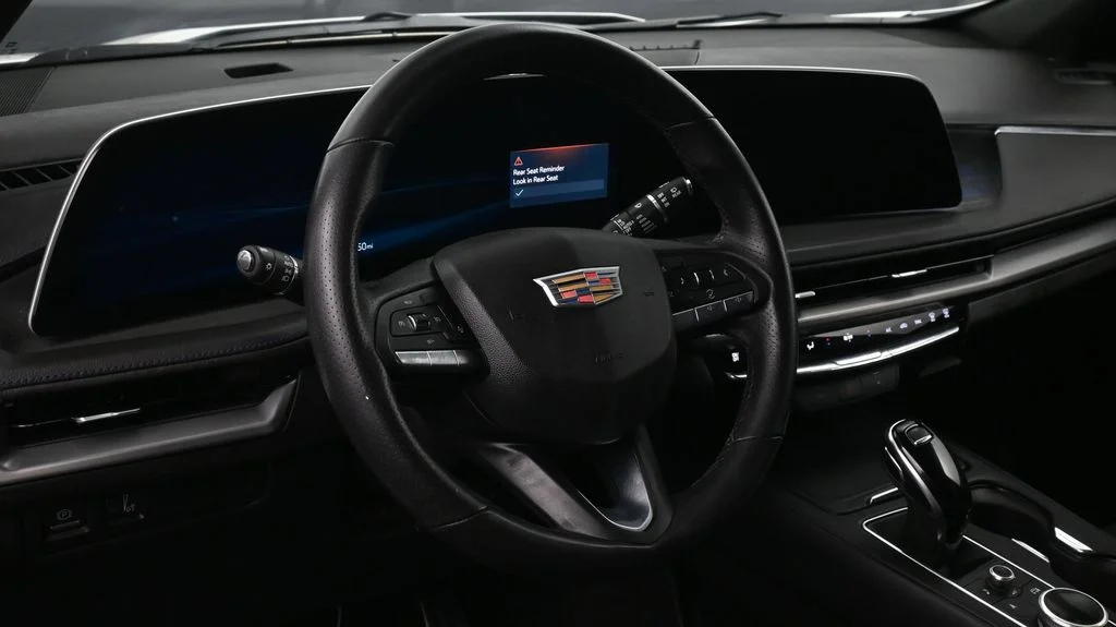 Used 2025 White Cadillac Sport image 9