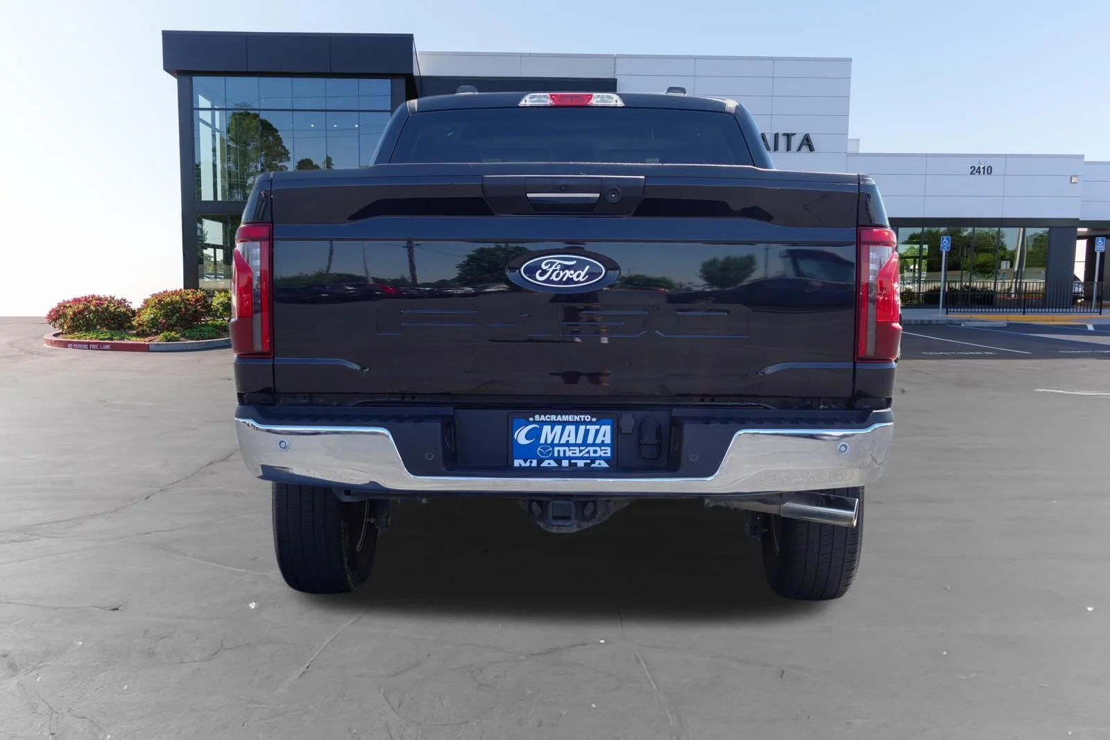 Used 2024 Black Metallic Ford XLT image 4