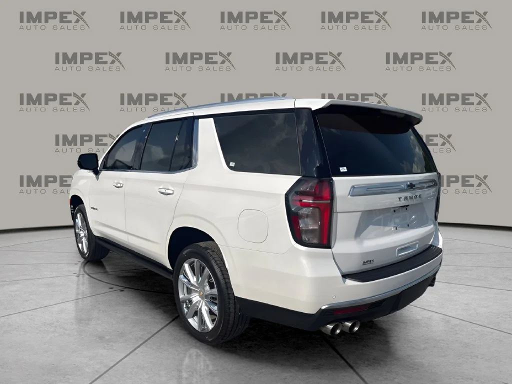 Used 2023 Beige Chevrolet High Country image 3