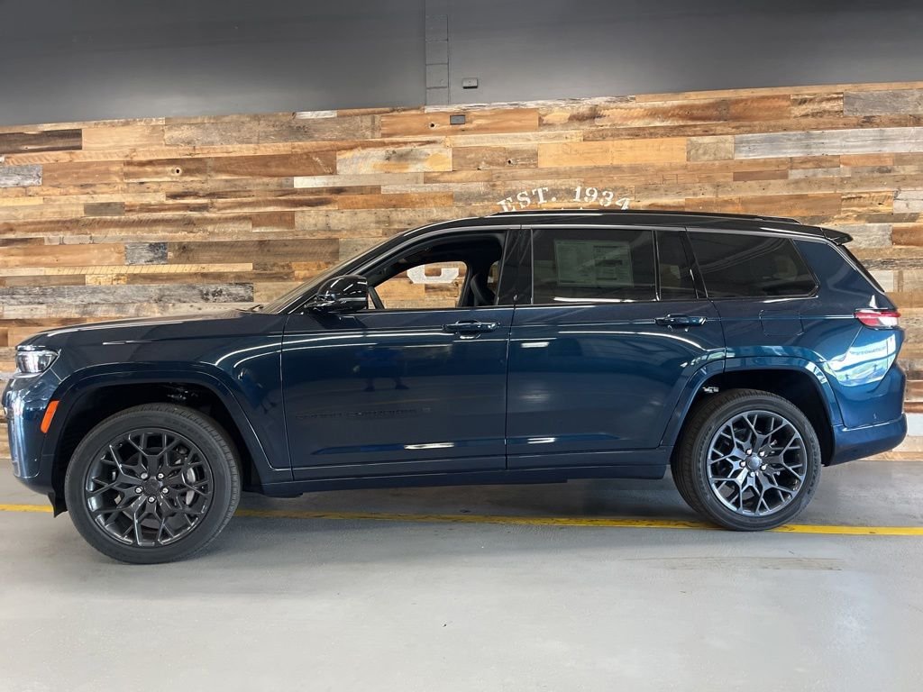 New 2026 Fathom Blue Pearl-Coat Exterior Paint Jeep Summit image 19