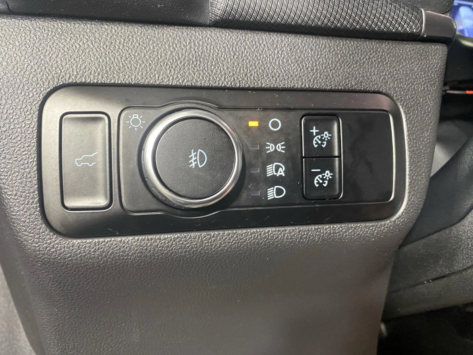 Used 2024 Atlas Blue Ford Outer Banks image 21