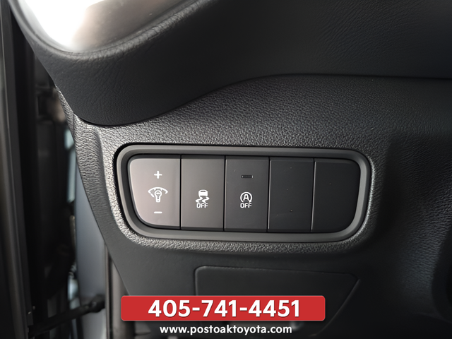 2025 Kia Soul LX - Photo 11