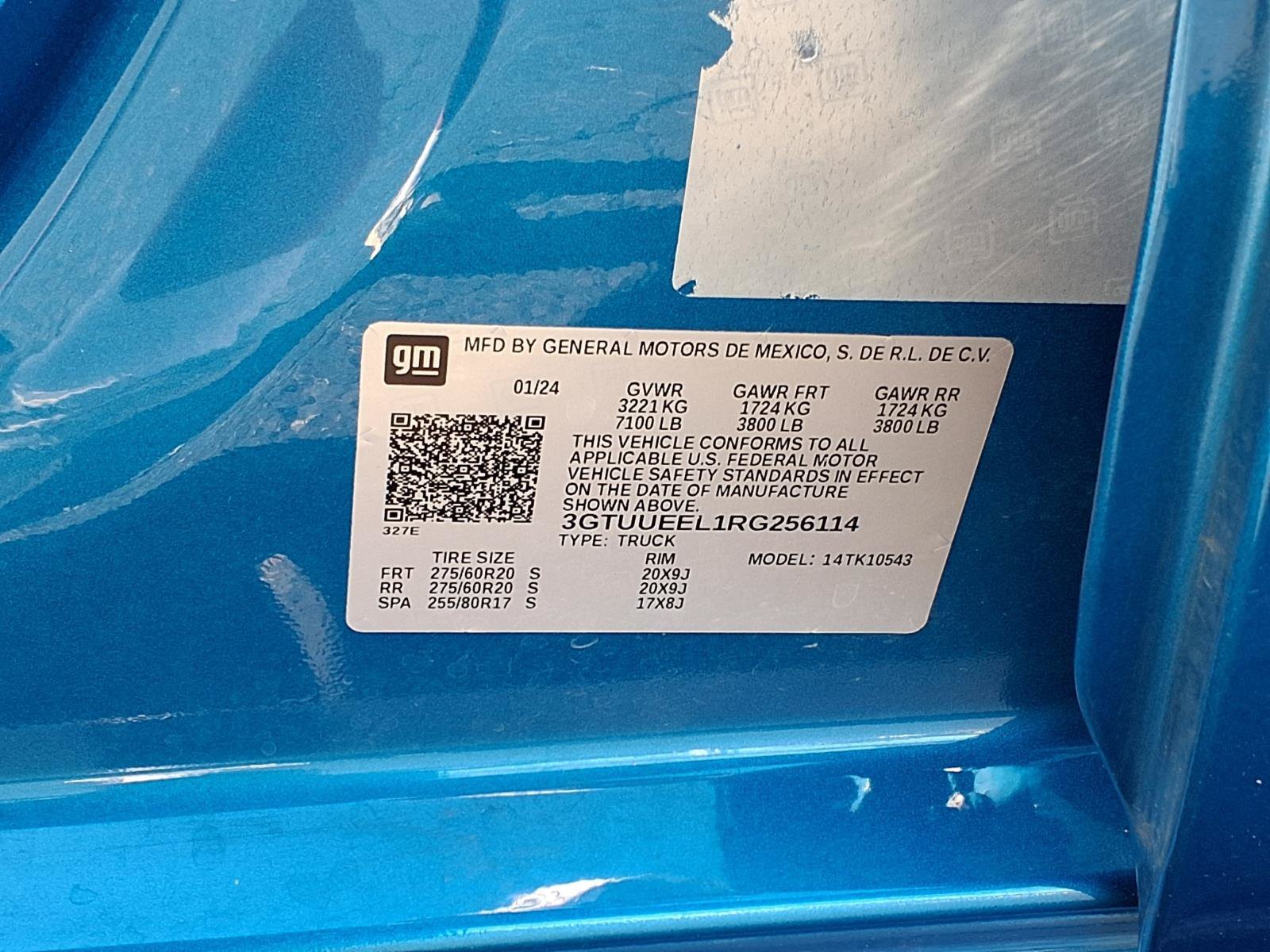 Used 2024 Dynamic Blue Metallic GMC AT4 image 15