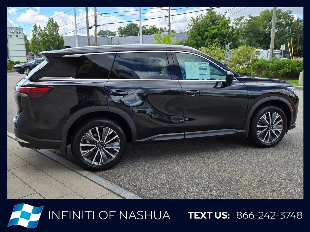 New 2027 MINERAL BLACK INFINITI Luxe AWD image 13