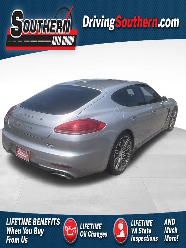 2015 Porsche Panamera Turbo's photo