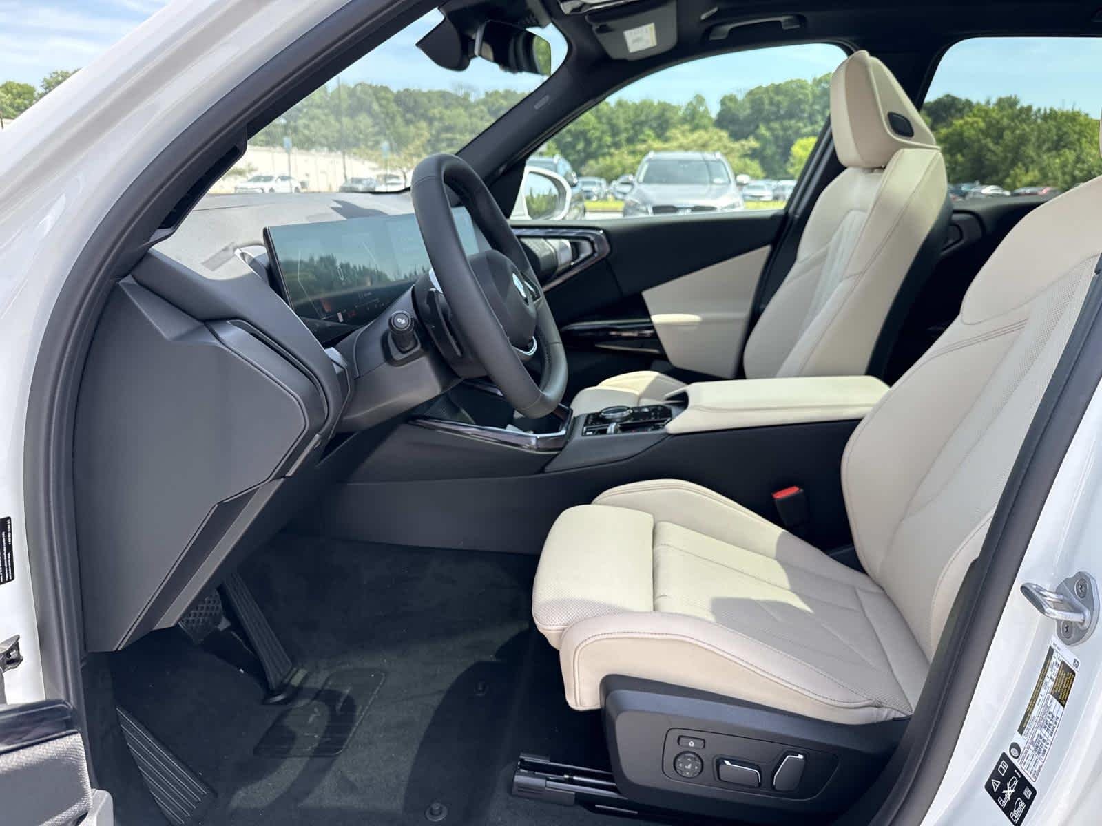 New 2026 Mineral White Metallic BMW 30 xDrive image 14