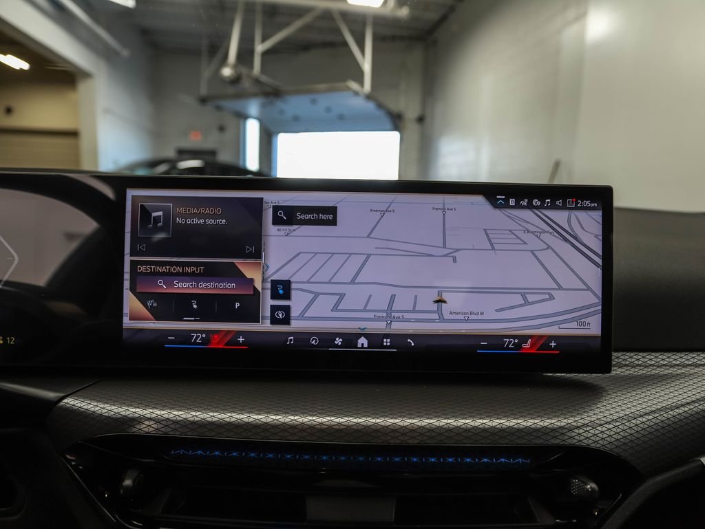 2025 BMW i4 40 - Photo 15