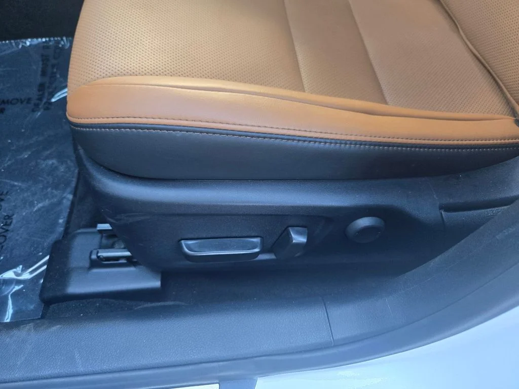 Used 2023 White Pearl Lexus 300 image 13