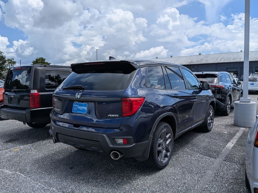 Used 2023 Blue Honda EX-L image 3