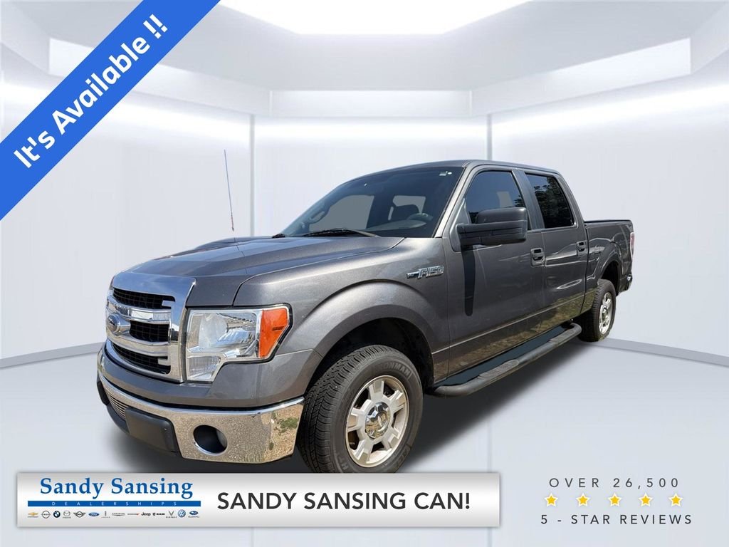 Used 2013 Gray Ford XLT image 1