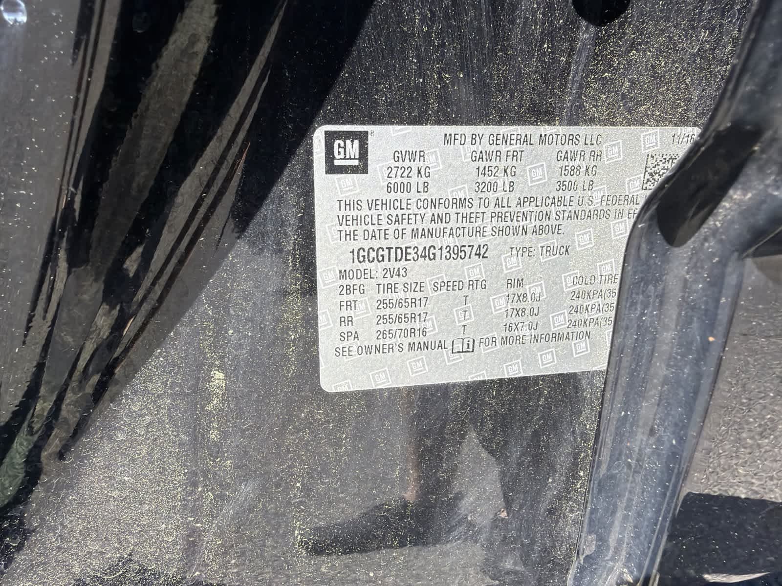Used 2016 Black Chevrolet 4WD Z71 image 19