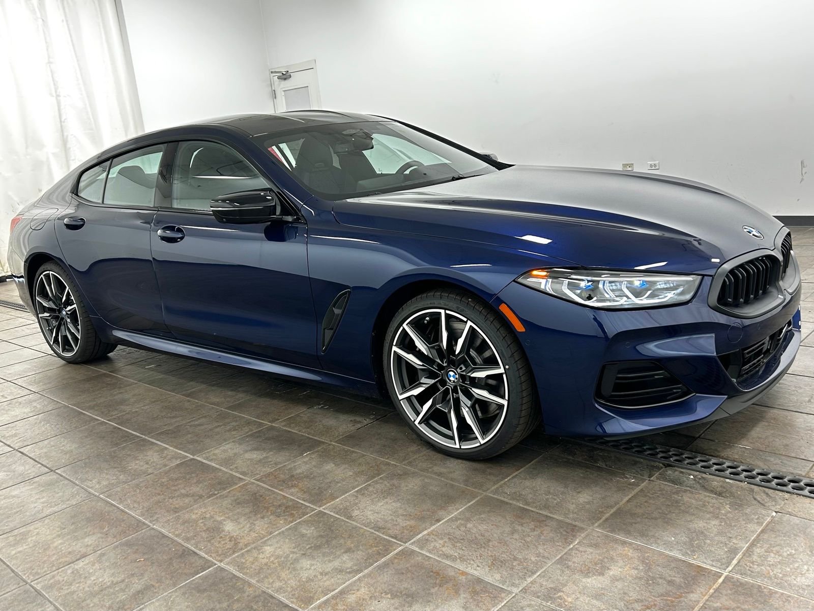 New 2026 Carbon Black Metallic BMW M850i xDrive Gran Coupe image 9