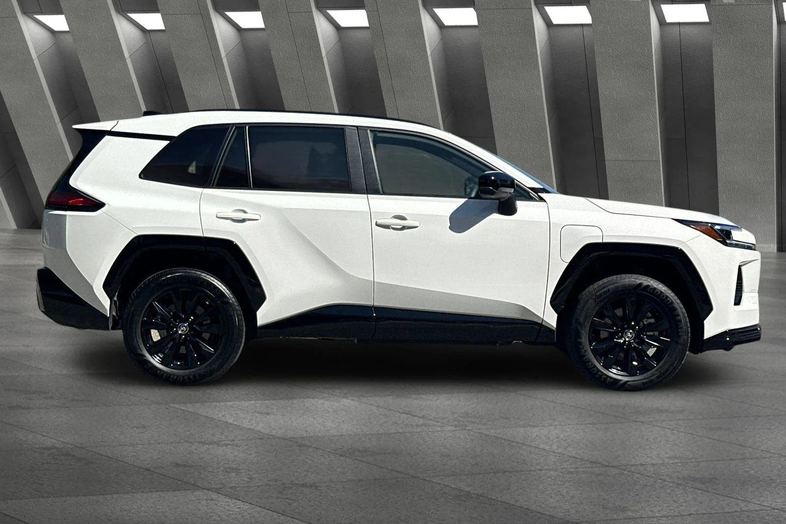 2026 Toyota RAV4 Plug-in Hybrid SE - Photo 13
