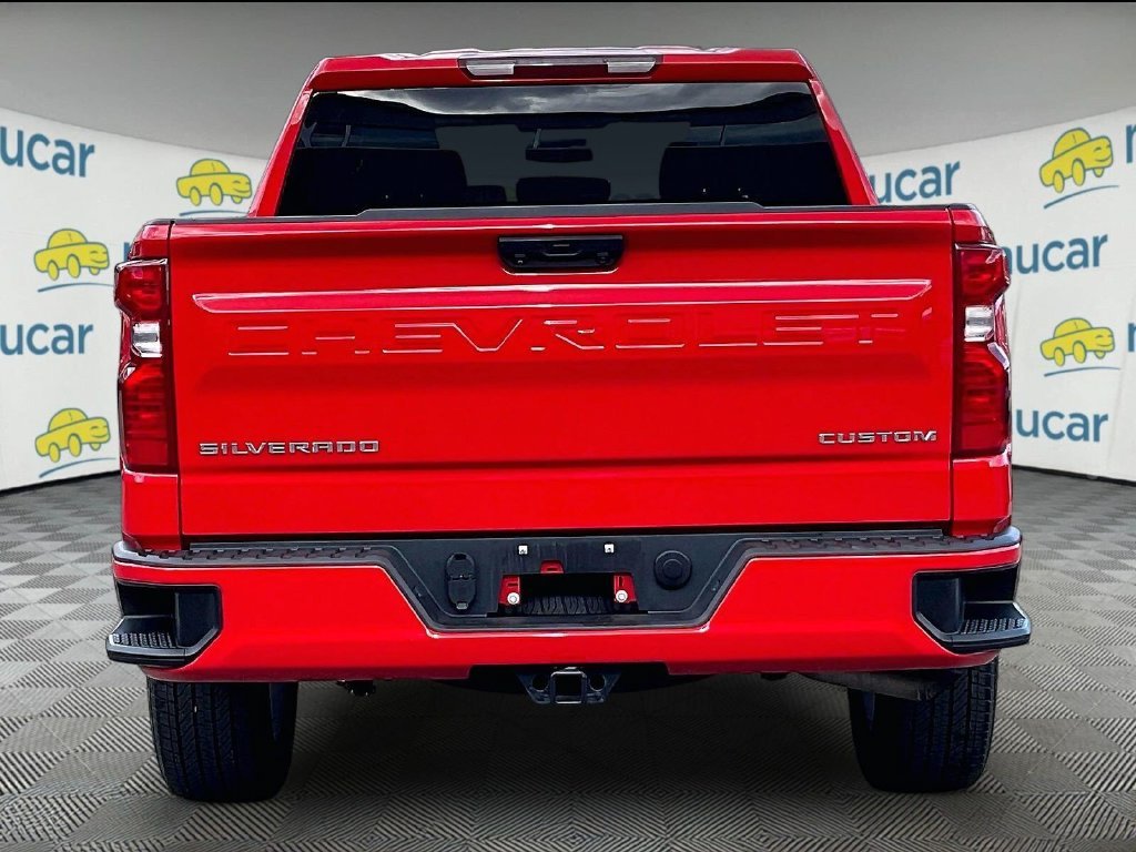 Used 2023 Red Chevrolet Custom image 5
