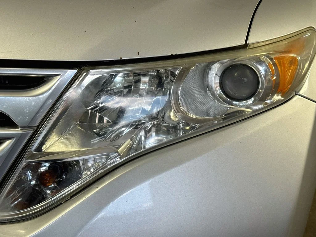 Used 2010 Silver Toyota Base image 34