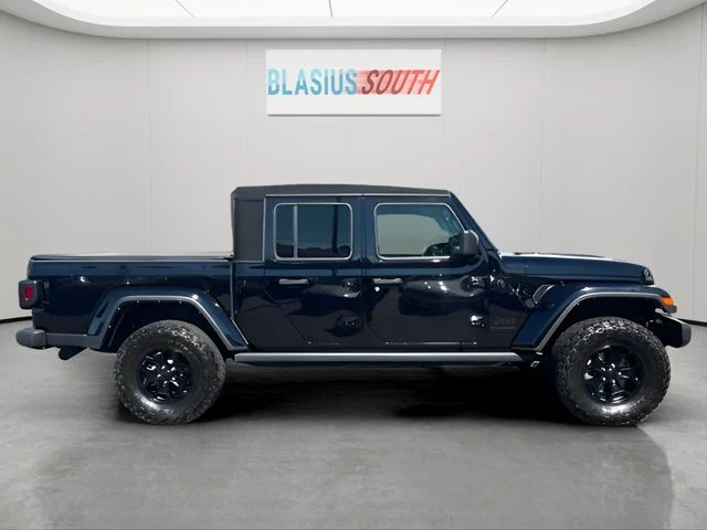 2022 Jeep Gladiator Willys