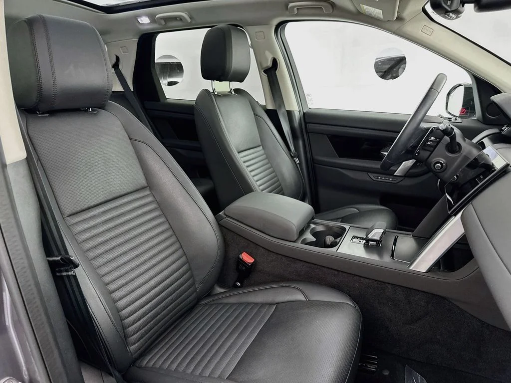 Used 2025 Gray Land Rover S image 29