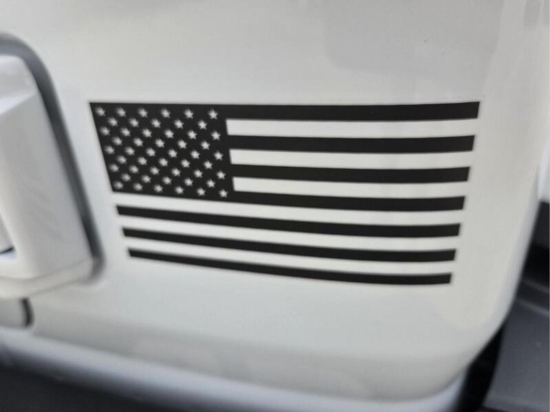 New 2026 Bright White Clearcoat Jeep WILLYS 4 DOOR 4X4 image 15
