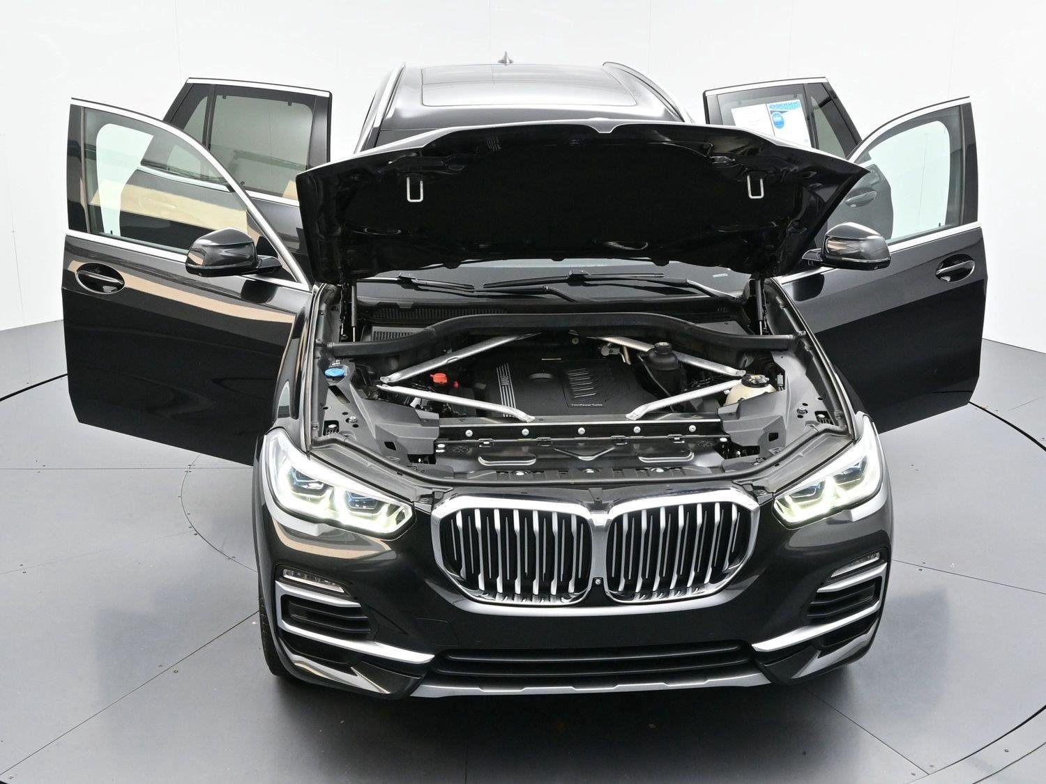 Used 2019 Black Sapphire Metallic BMW xDrive40i image 50