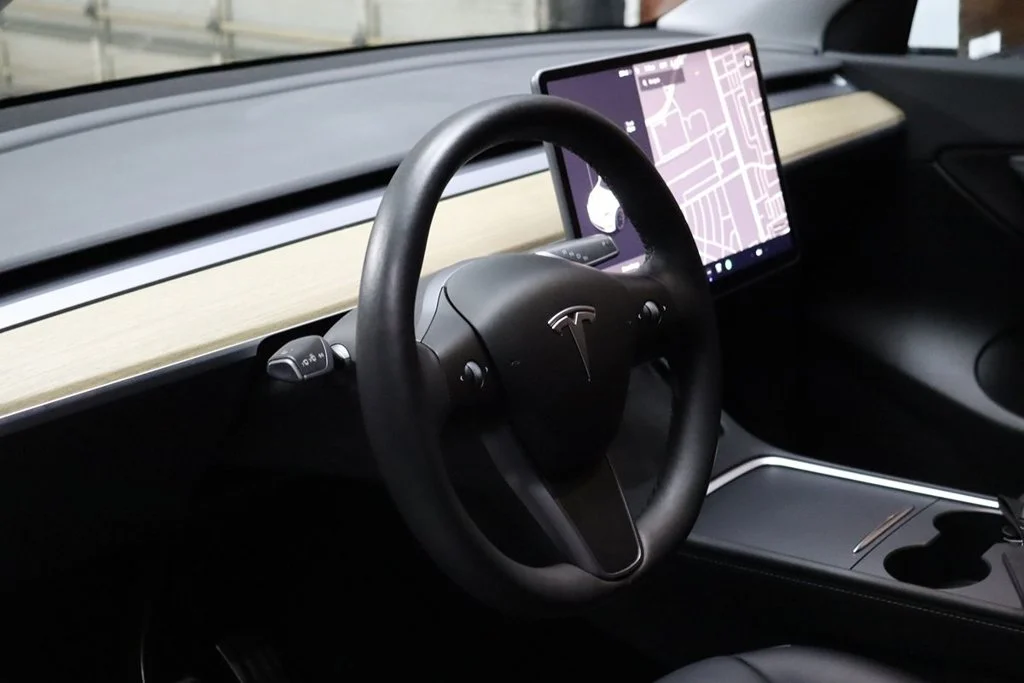 Used 2022 Pearl White Multi-Coat Tesla Performance image 33